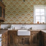 Scalloped Coneflower Wallpaper - Vintage Floral Elegance - Image 6